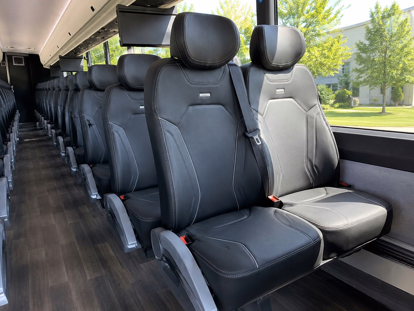 fan bus rentals to u s bank stadium for vikings and big ten games