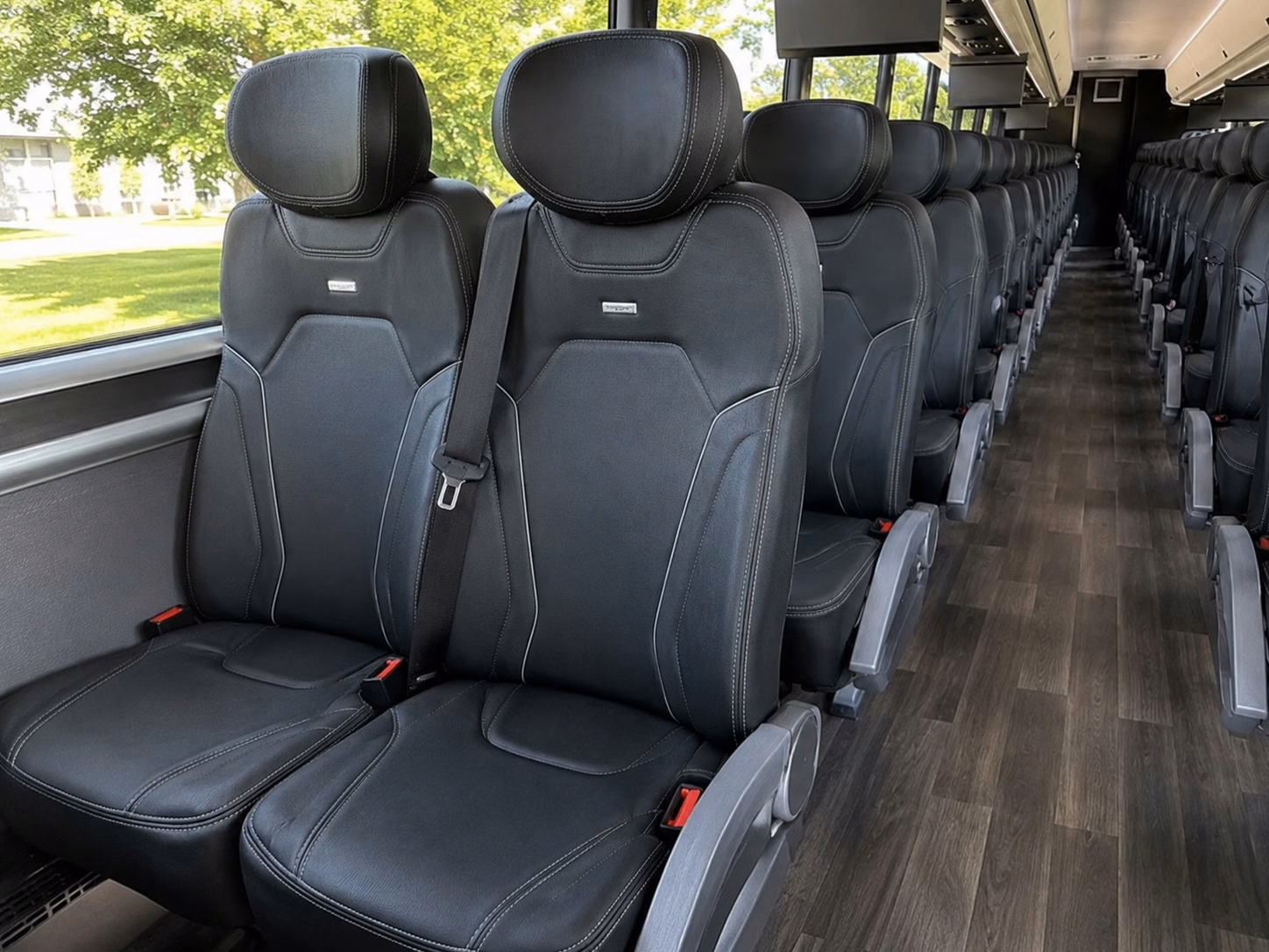 shuttle buses to target field and xcel energy center from bloomington